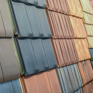 wybór materiałów dachowych